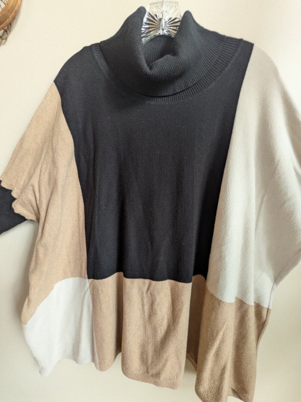Aaeda woman large color block sweater brown,ivory turtleneck #752